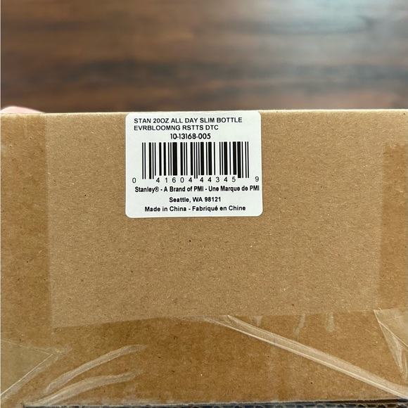 STANLEY x Love Shack Fancy Slim 20oz EVERBLOOMING ROSETTES new / unopened - Picture 2 of 2